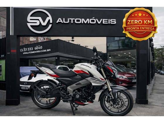 BAJAJ DOMINAR 200 